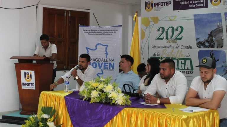 Con éxito se realizó en Ciénaga el Foro Los Jóvenes Toman La Palabra.